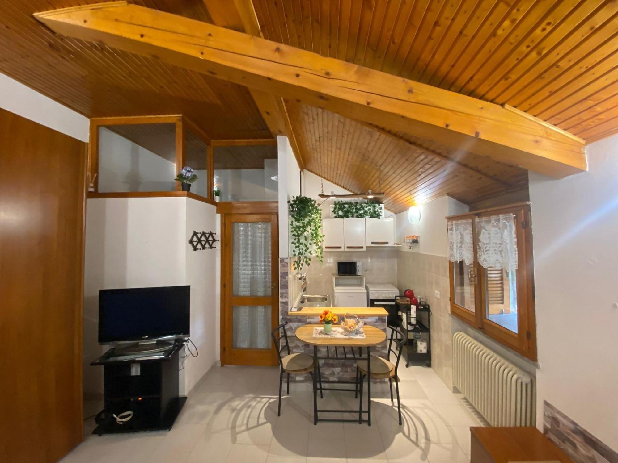 La Corte Dei Torri Loft On The Lake Oliveto Lario Eksteriør billede